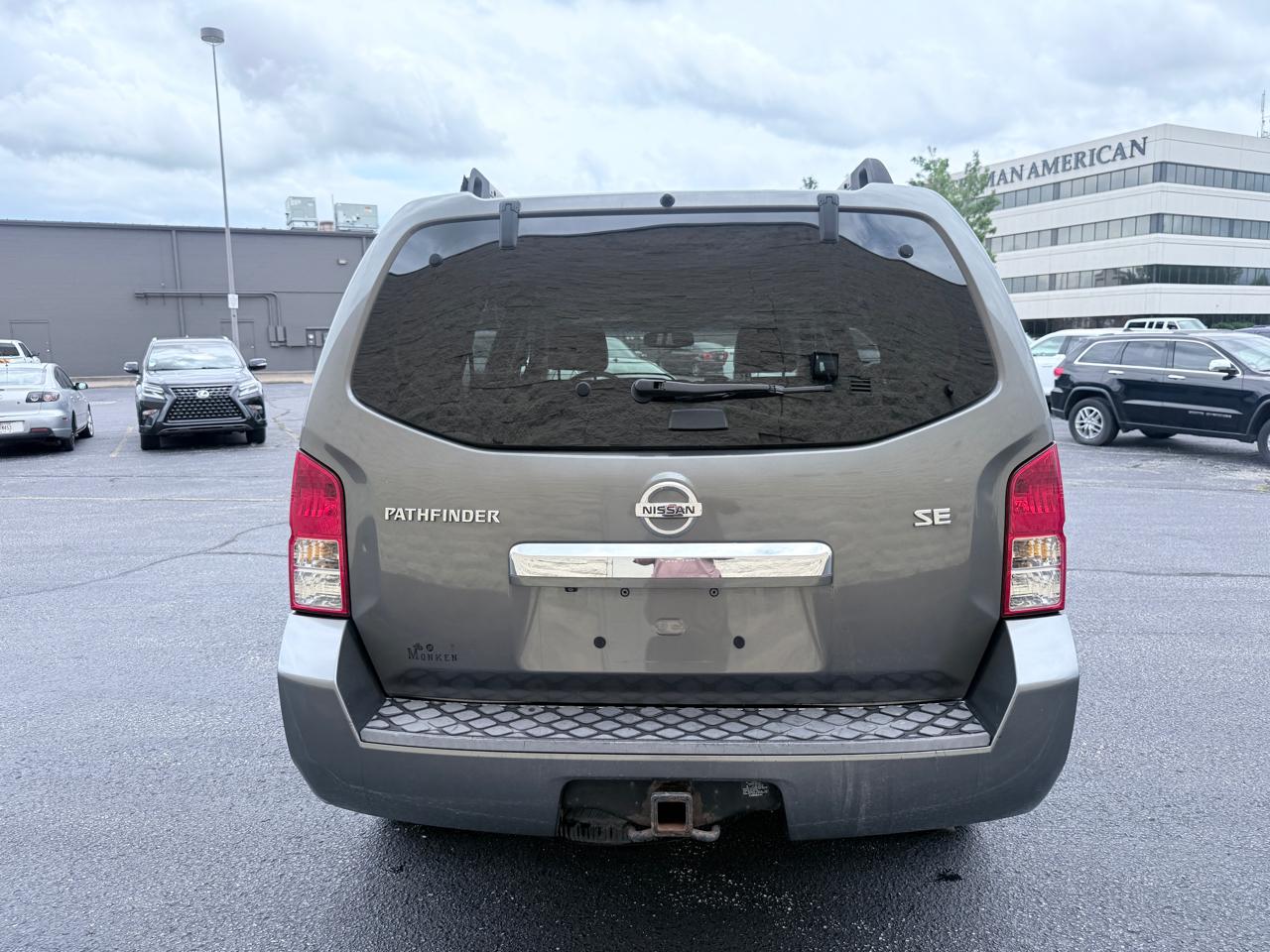 Nissan Pathfinder LE 4WD 2008