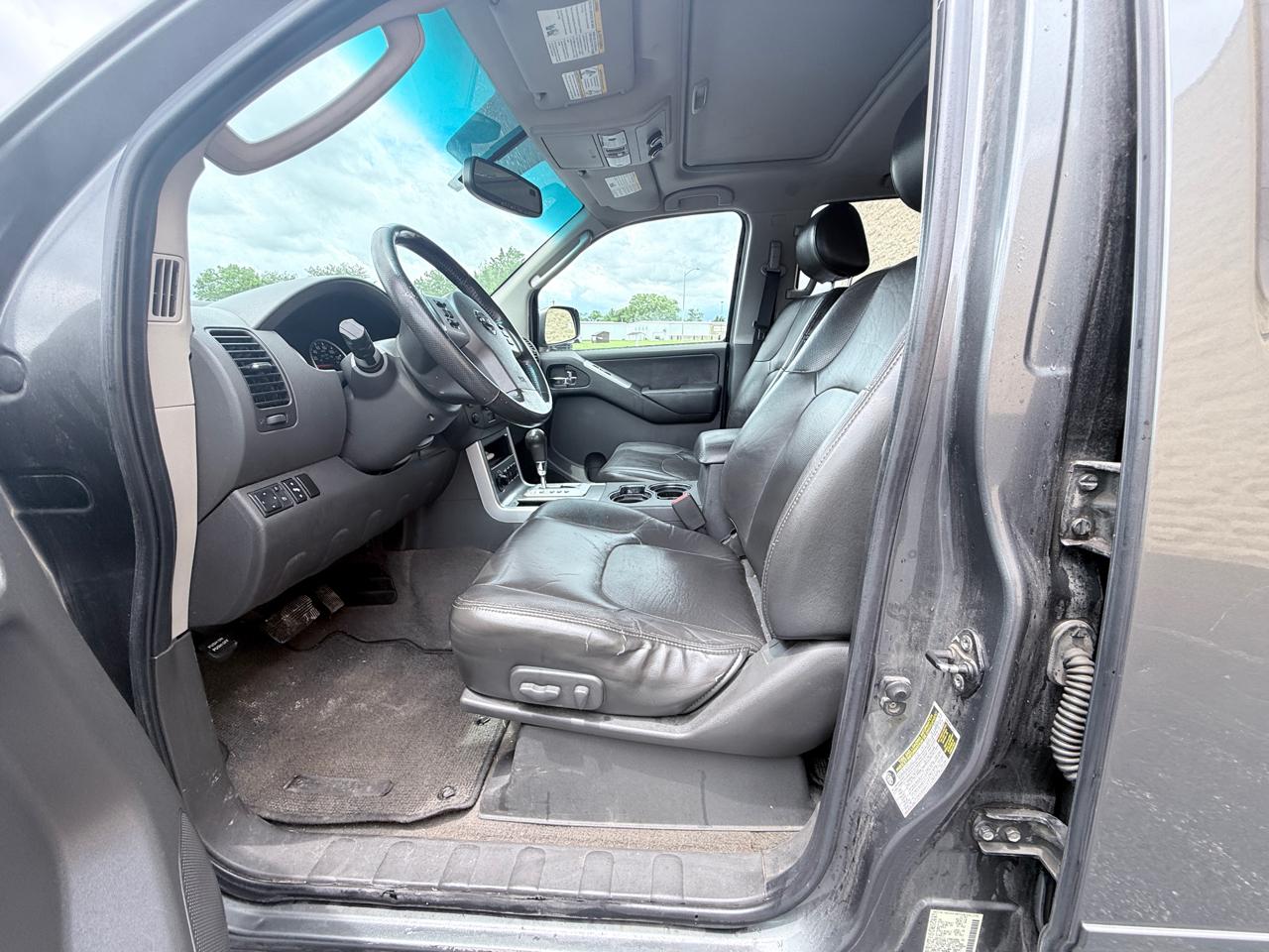 Nissan Pathfinder LE 4WD 2008