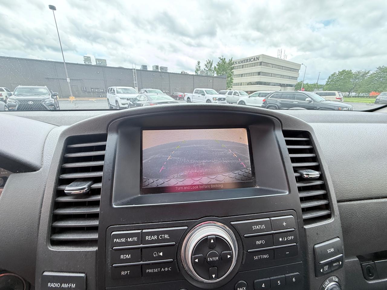 Nissan Pathfinder LE 4WD 2008