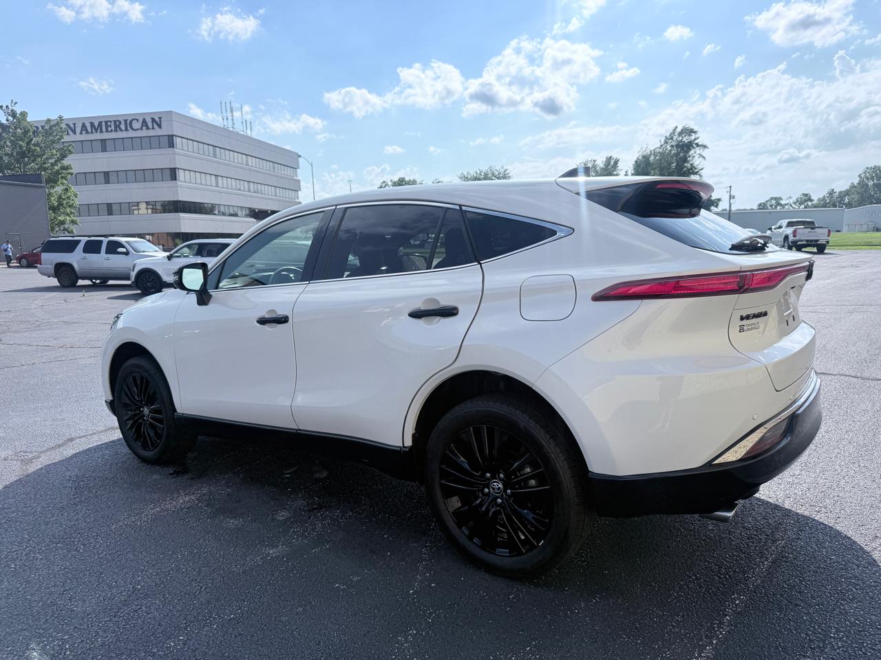 Toyota Venza LE 2023
