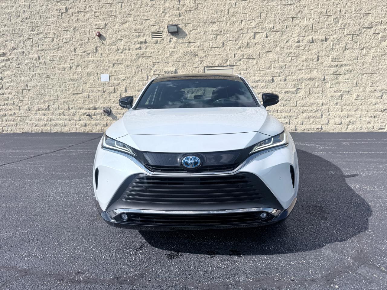 Toyota Venza LE 2023