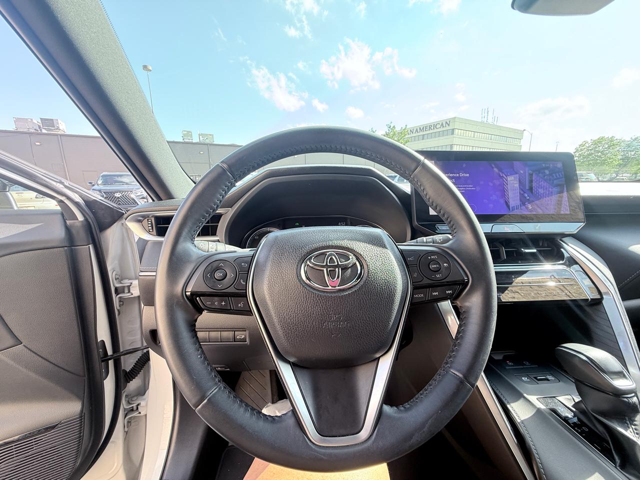 Toyota Venza LE 2023