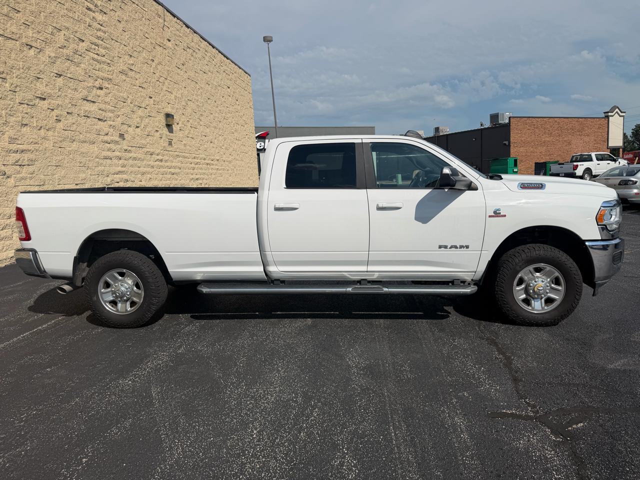 RAM 3500 Big Horn Crew Cab LWB 4WD 2022