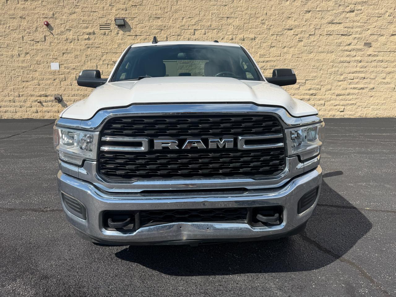 RAM 3500 Big Horn Crew Cab LWB 4WD 2022