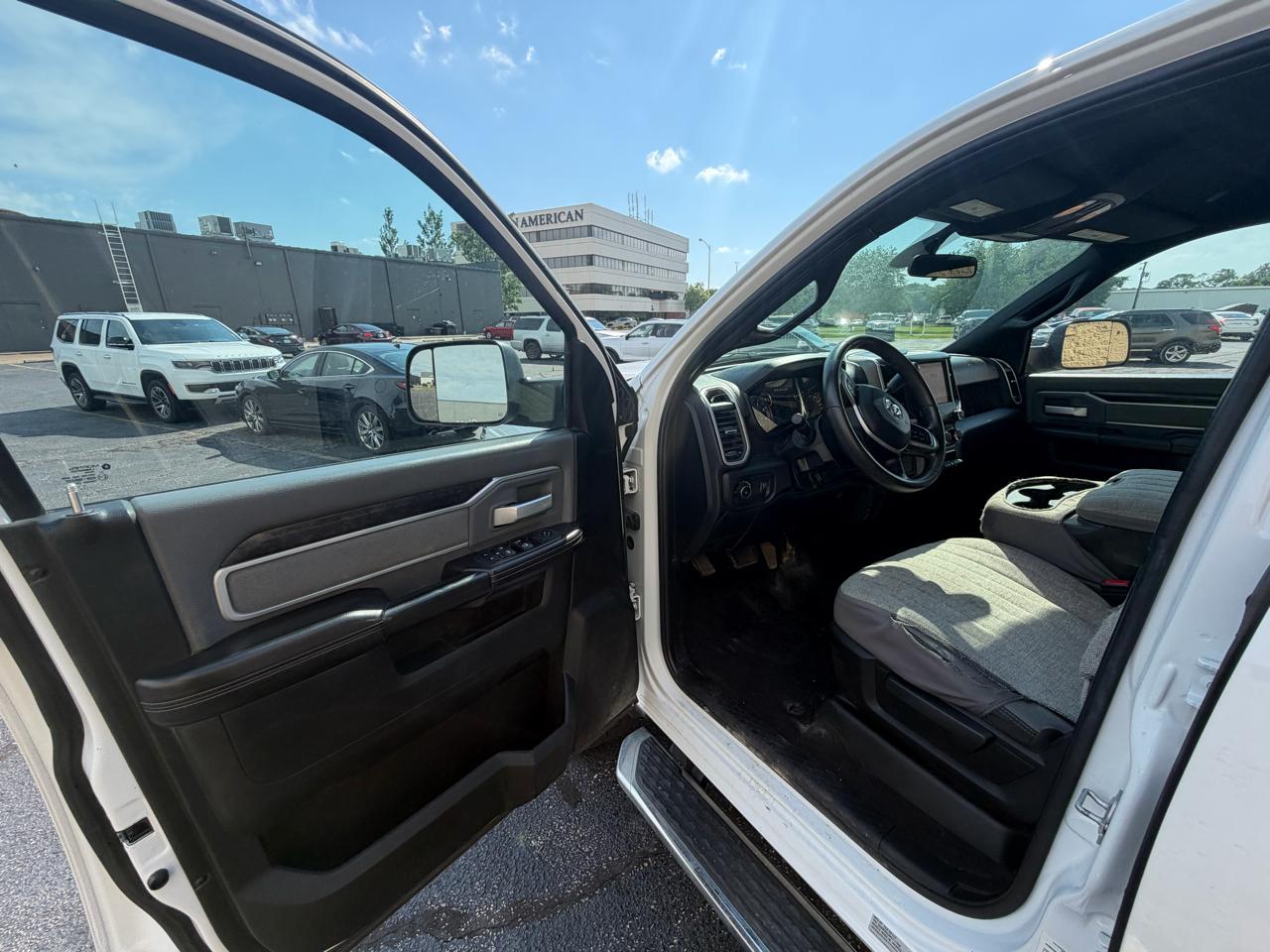 RAM 3500 Big Horn Crew Cab LWB 4WD 2022