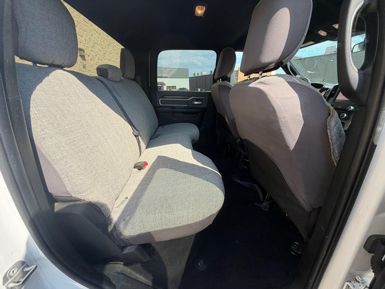 RAM 3500 Big Horn Crew Cab LWB 4WD 2022