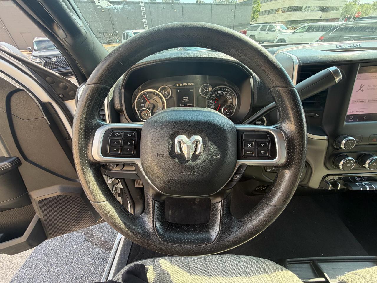 RAM 3500 Big Horn Crew Cab LWB 4WD 2022