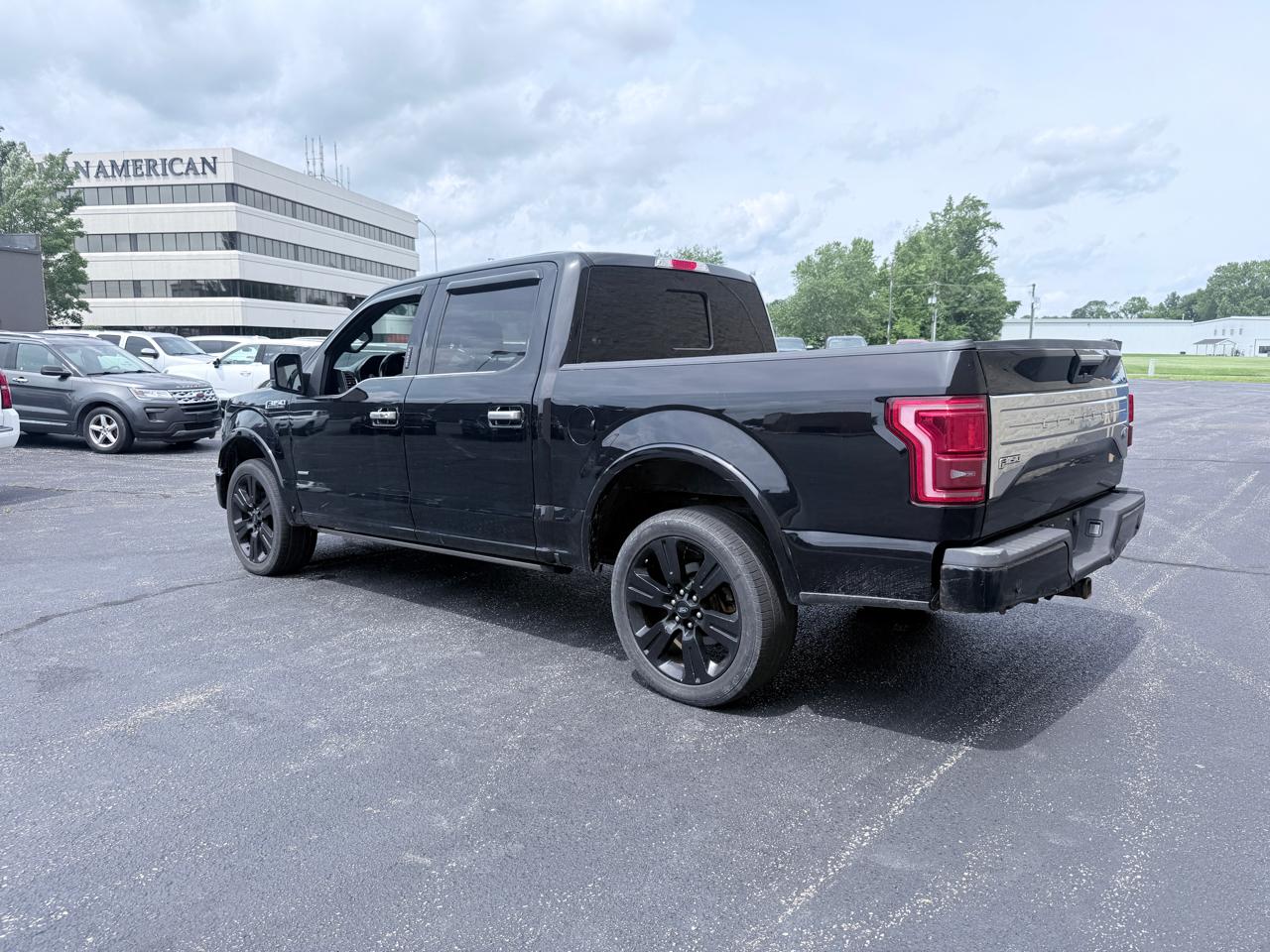 Ford F-150 Lariat SuperCrew 5.5-ft. Bed 4WD 2016