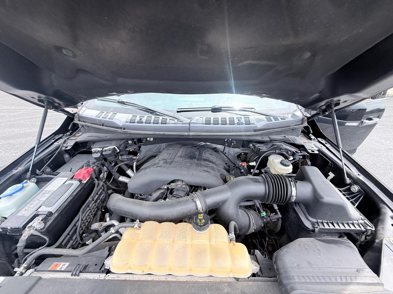 Ford F-150 Lariat SuperCrew 5.5-ft. Bed 4WD 2016