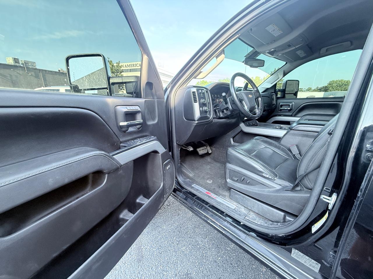 Chevrolet Silverado 2500HD LTZ Crew Cab Long Box 4WD 2016