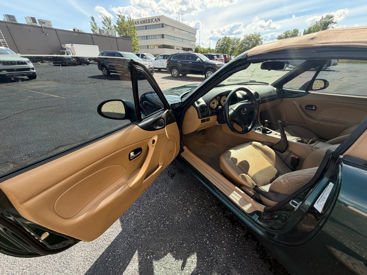 Mazda MX-5 Miata Base 2001