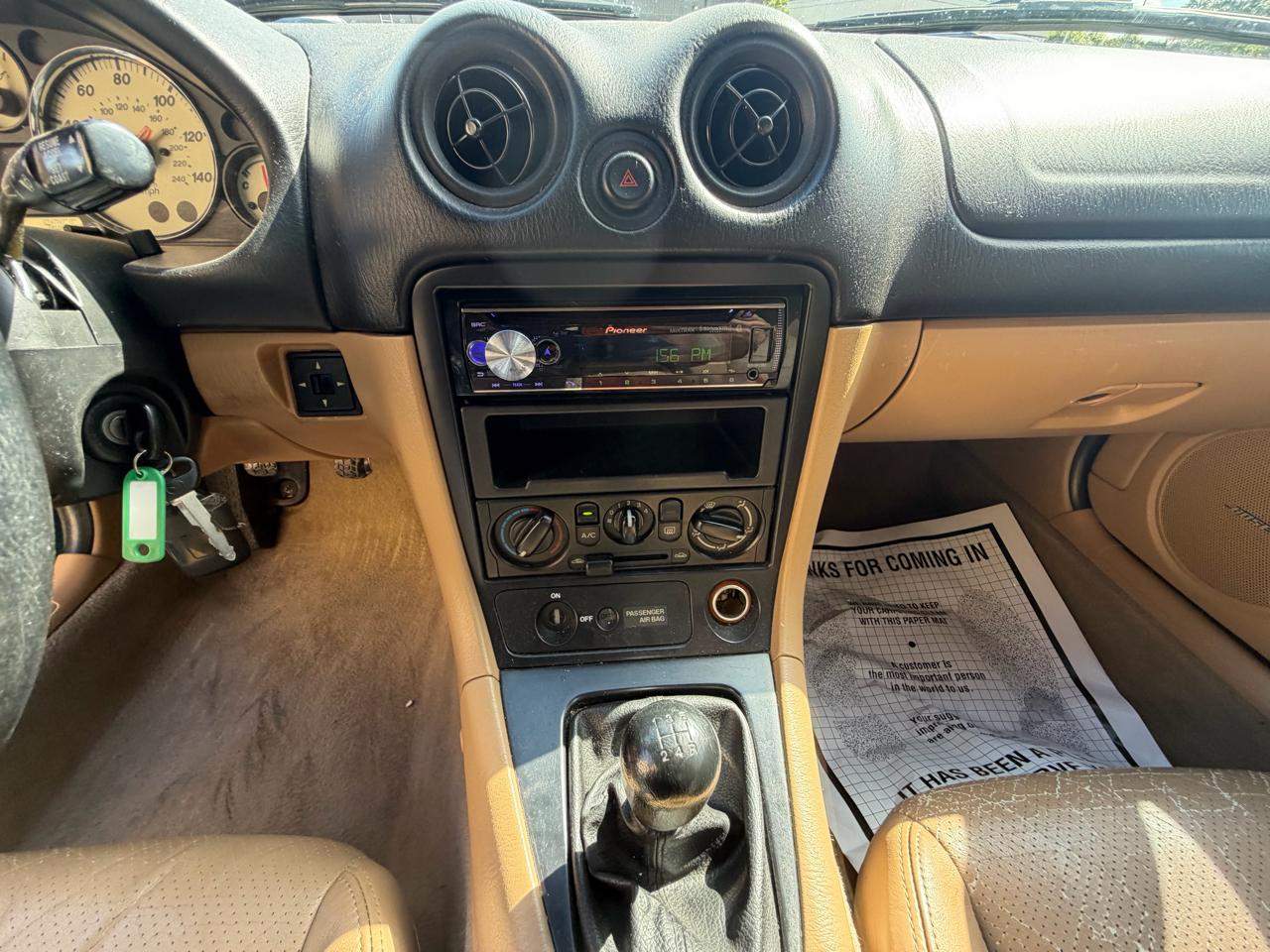 Mazda MX-5 Miata Base 2001