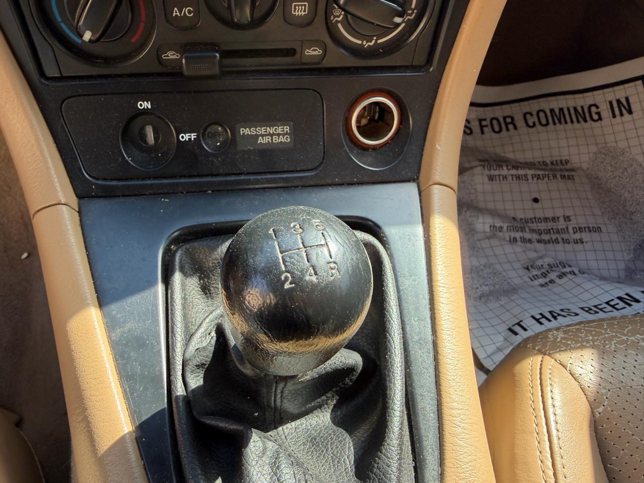 Mazda MX-5 Miata Base 2001
