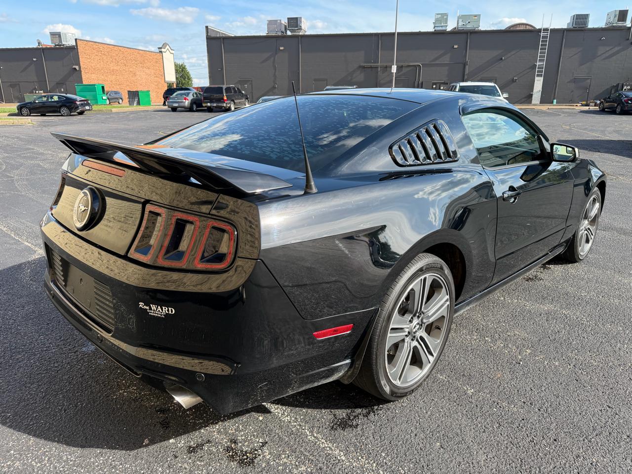 Ford Mustang V6 Coupe 2014