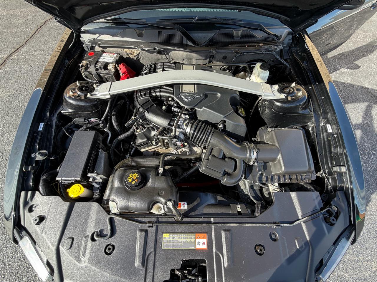 Ford Mustang V6 Coupe 2014