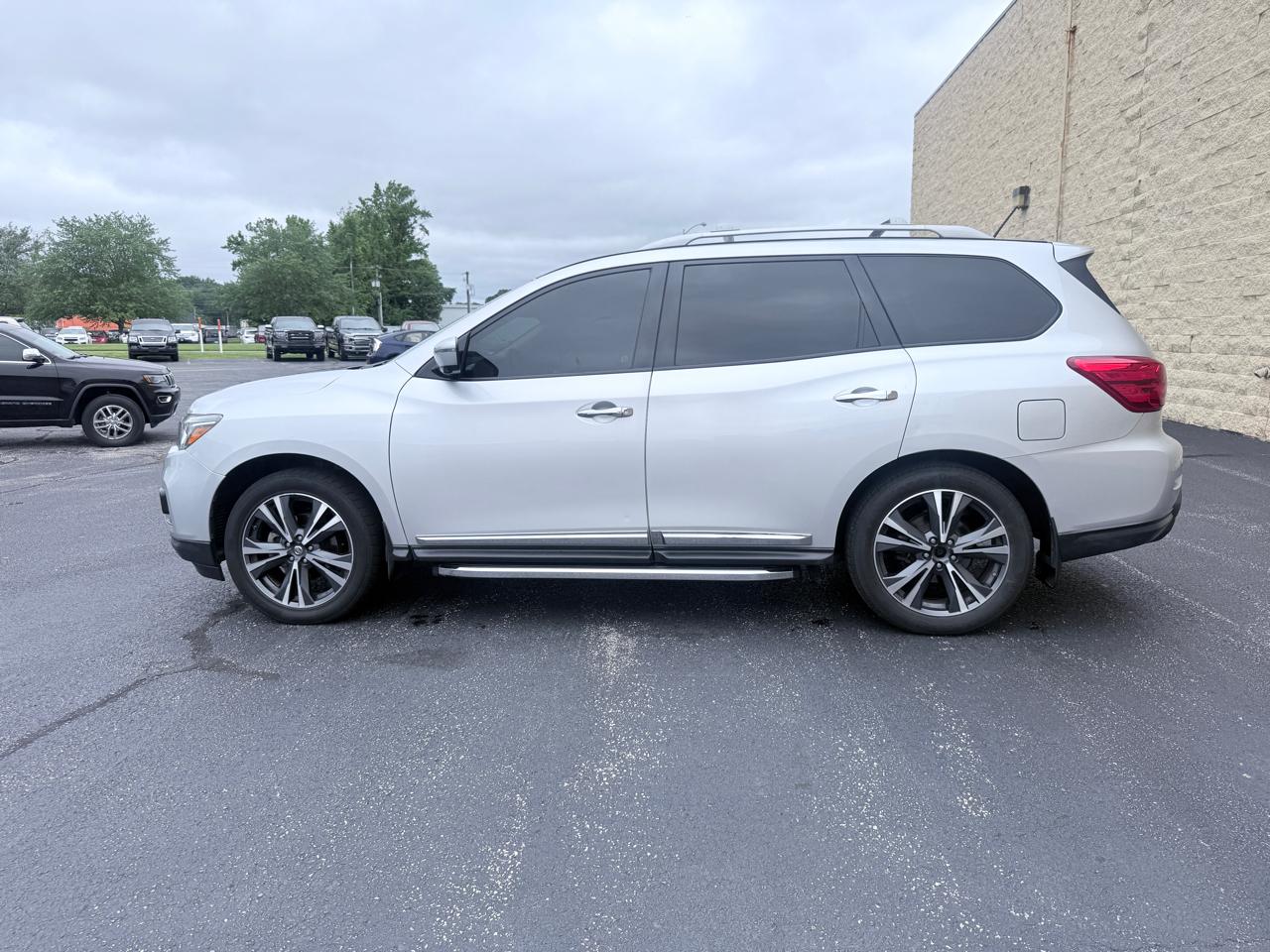 Nissan Pathfinder Platinum 4WD 2018