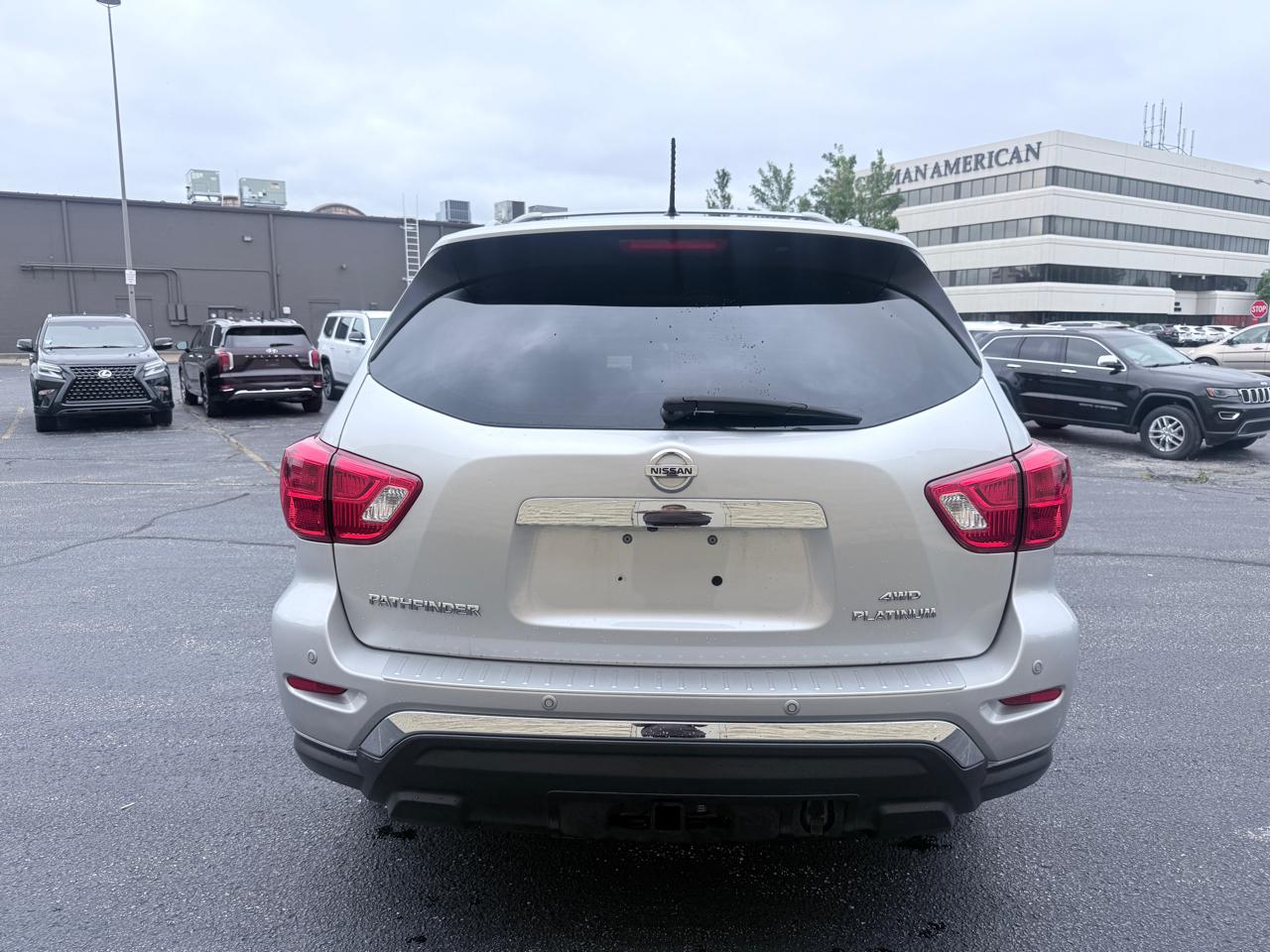 Nissan Pathfinder Platinum 4WD 2018