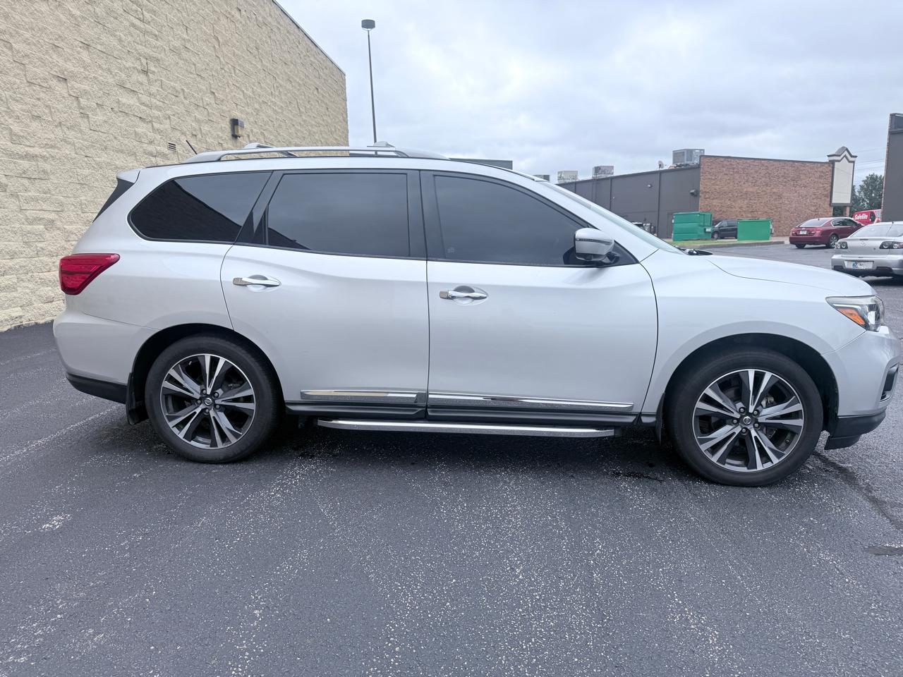 Nissan Pathfinder Platinum 4WD 2018