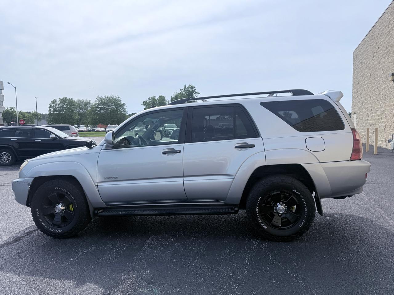 Toyota 4Runner Limited V8 2WD 2005