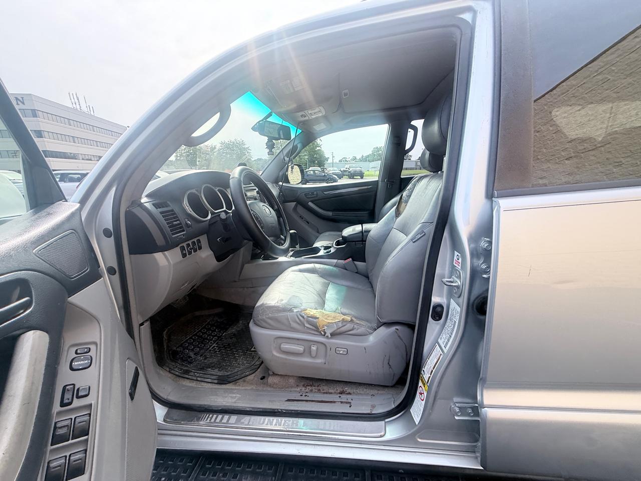Toyota 4Runner Limited V8 2WD 2005