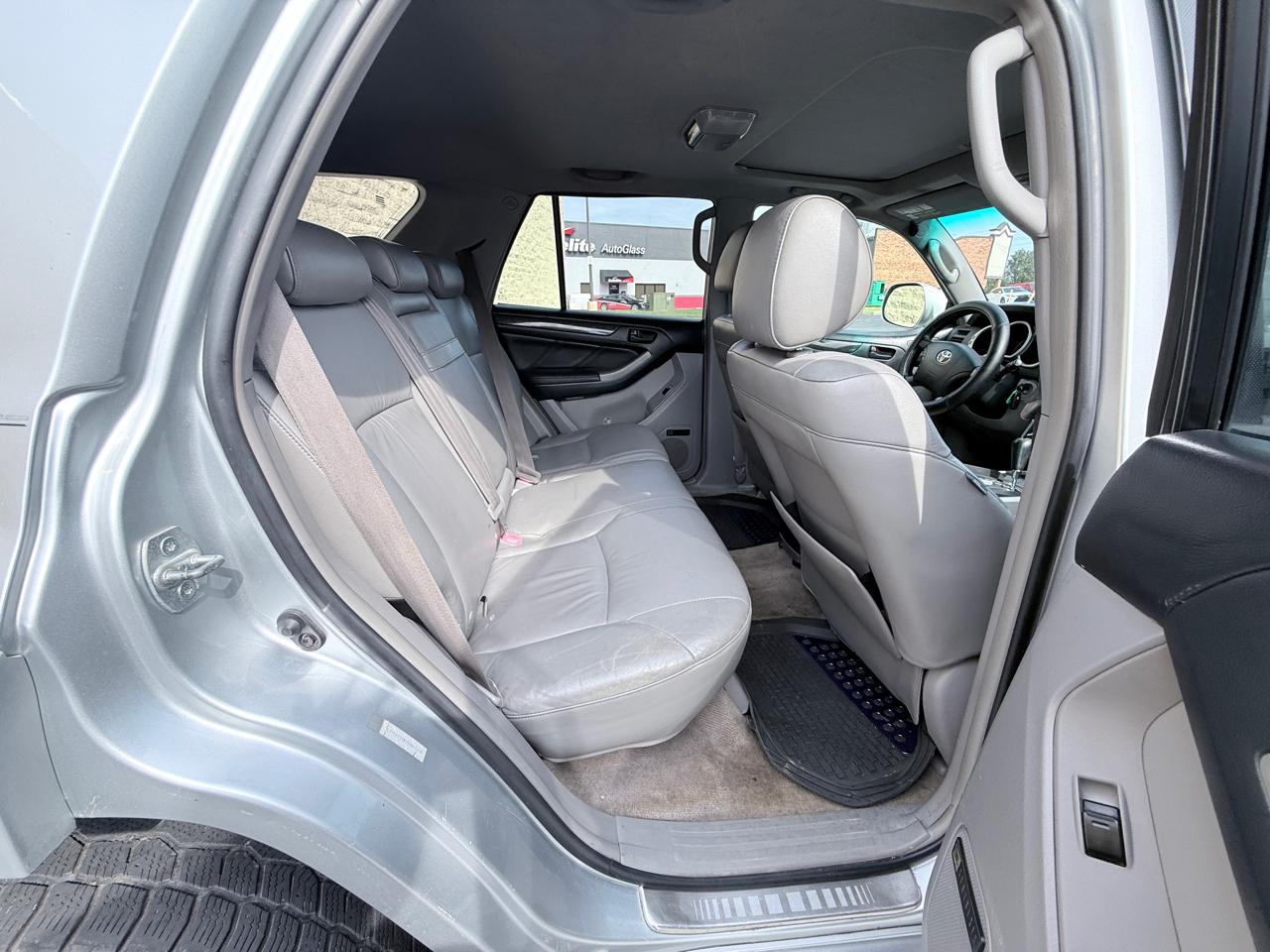 Toyota 4Runner Limited V8 2WD 2005