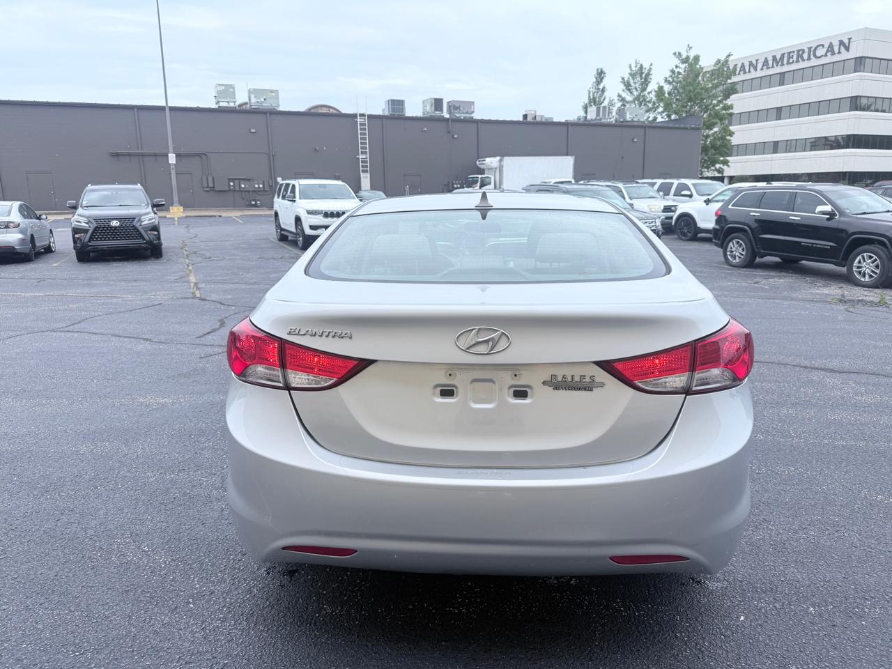 Hyundai Elantra Limited 2013