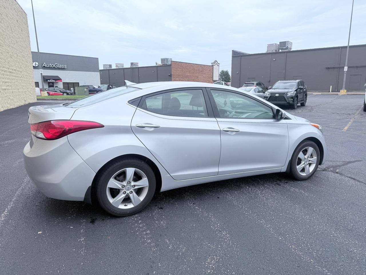 Hyundai Elantra Limited 2013
