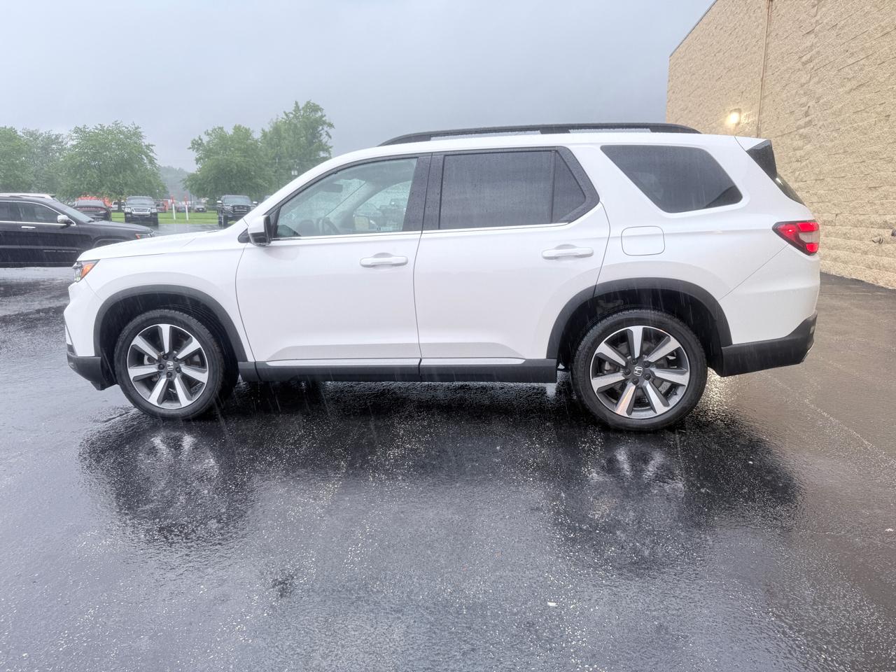 Honda Pilot Elite AWD 2023