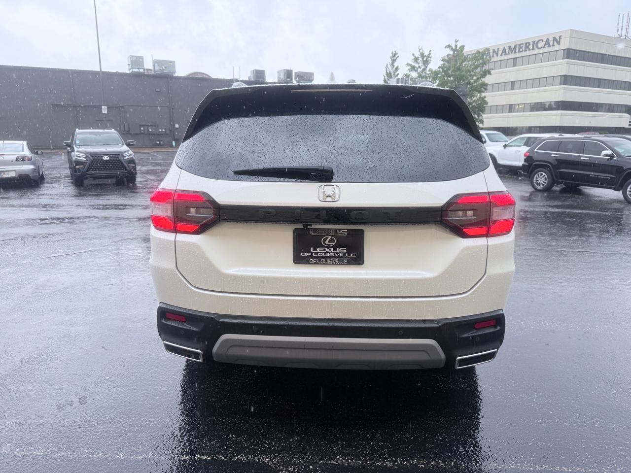 Honda Pilot Elite AWD 2023