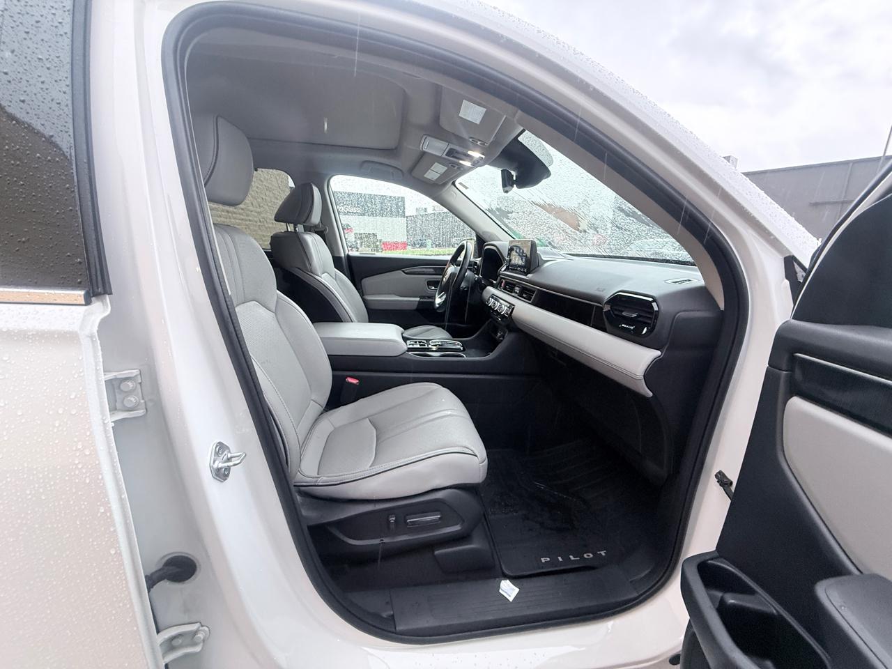 Honda Pilot Elite AWD 2023