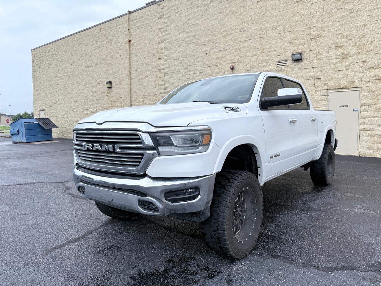 RAM 1500 Laramie Crew Cab SWB 4WD 2020