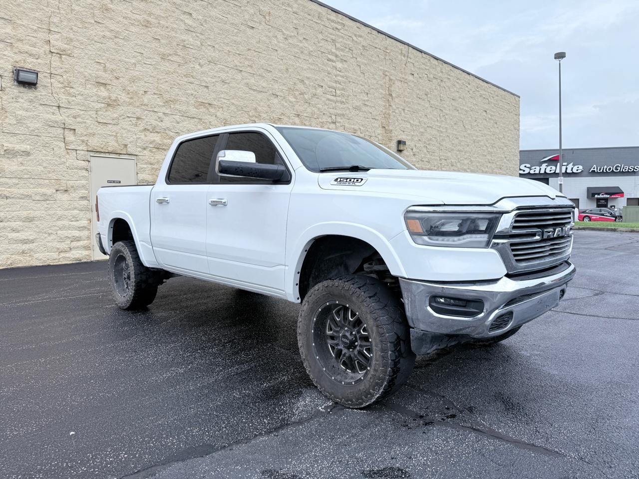 RAM 1500 Laramie Crew Cab SWB 4WD 2020