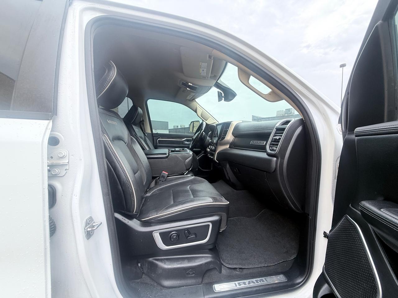RAM 1500 Laramie Crew Cab SWB 4WD 2020