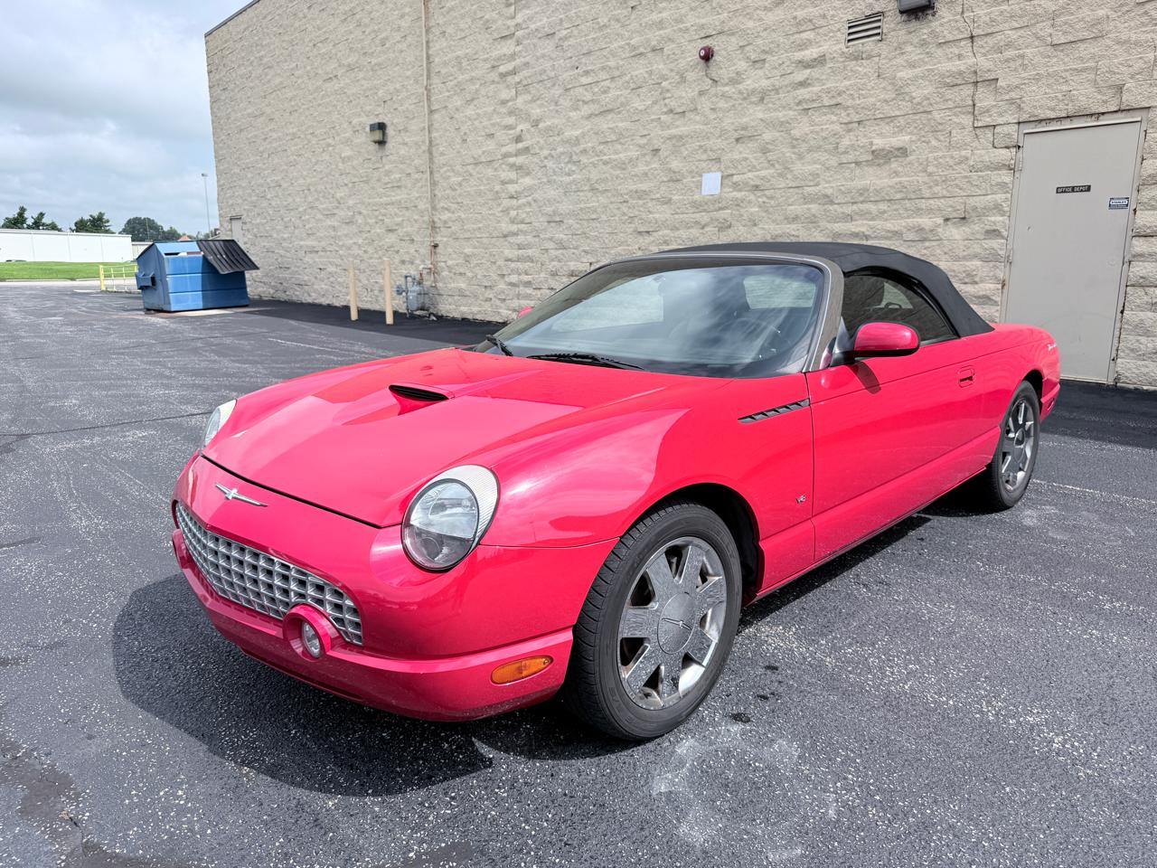 Ford Thunderbird Deluxe 2003