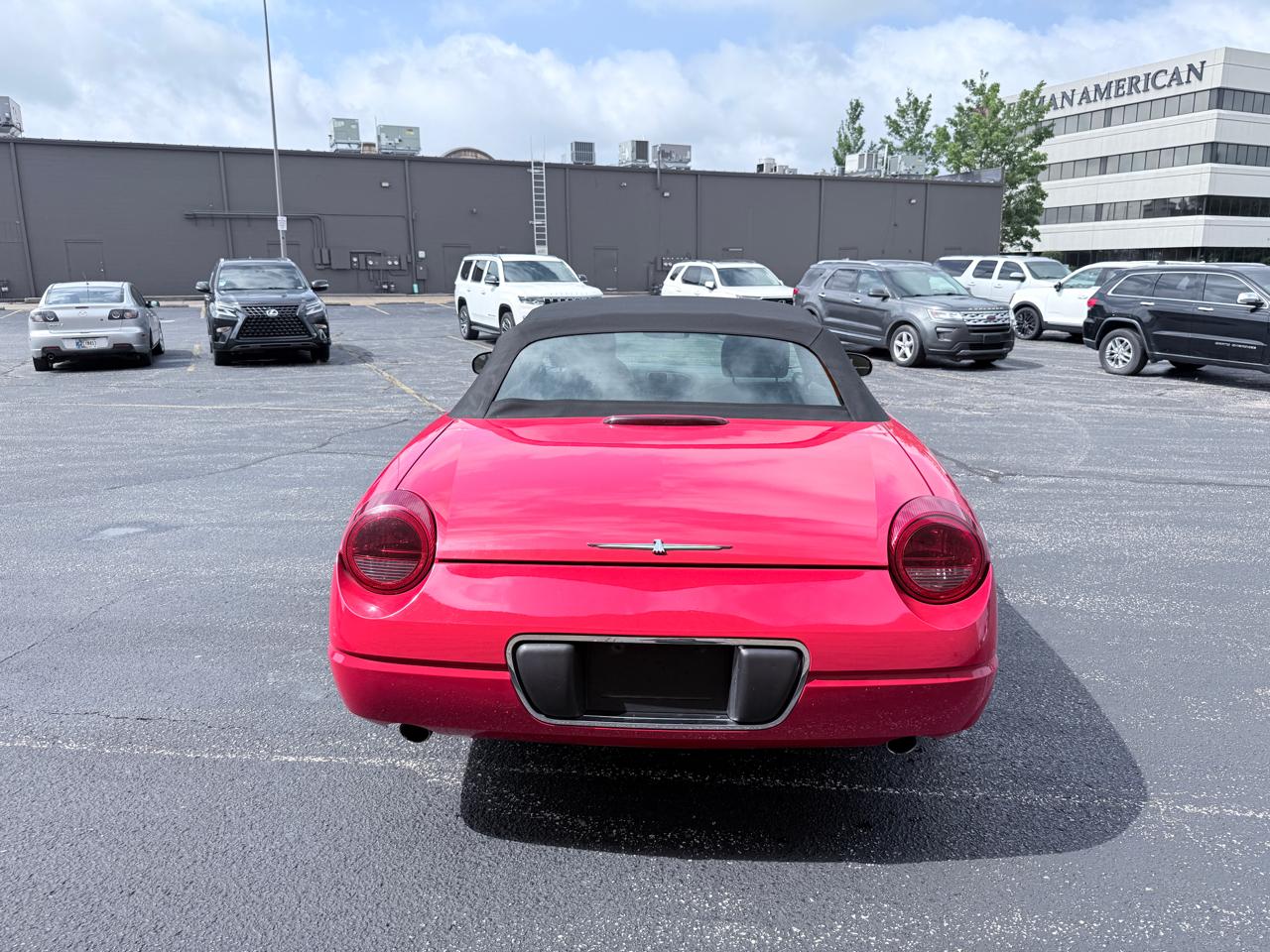 Ford Thunderbird Deluxe 2003