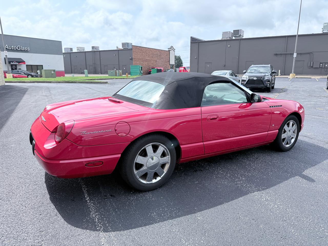 Ford Thunderbird Deluxe 2003