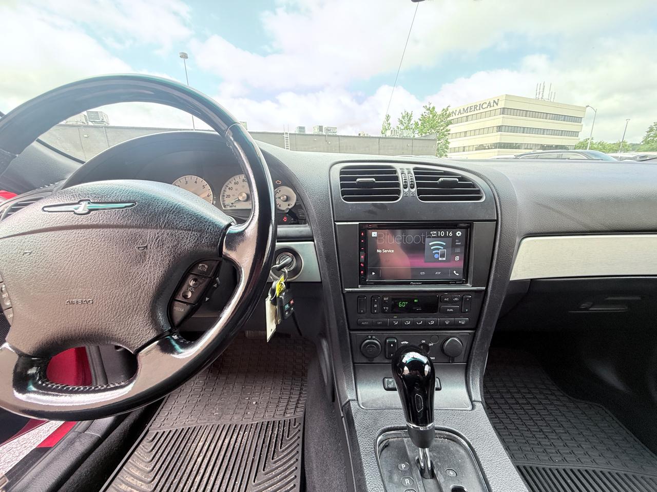 Ford Thunderbird Deluxe 2003