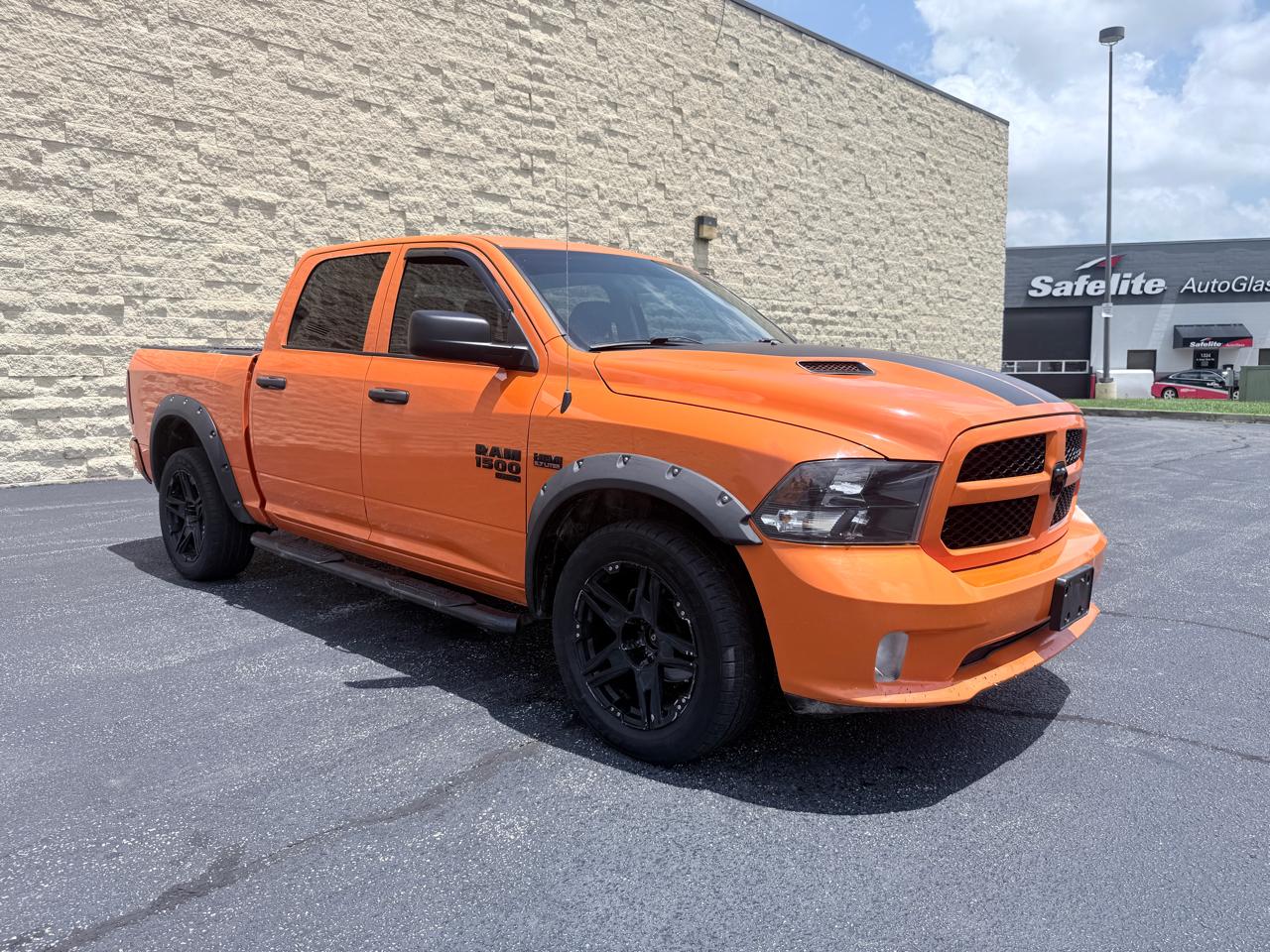 RAM 1500 Classic Tradesman Crew Cab SWB 4WD 2019