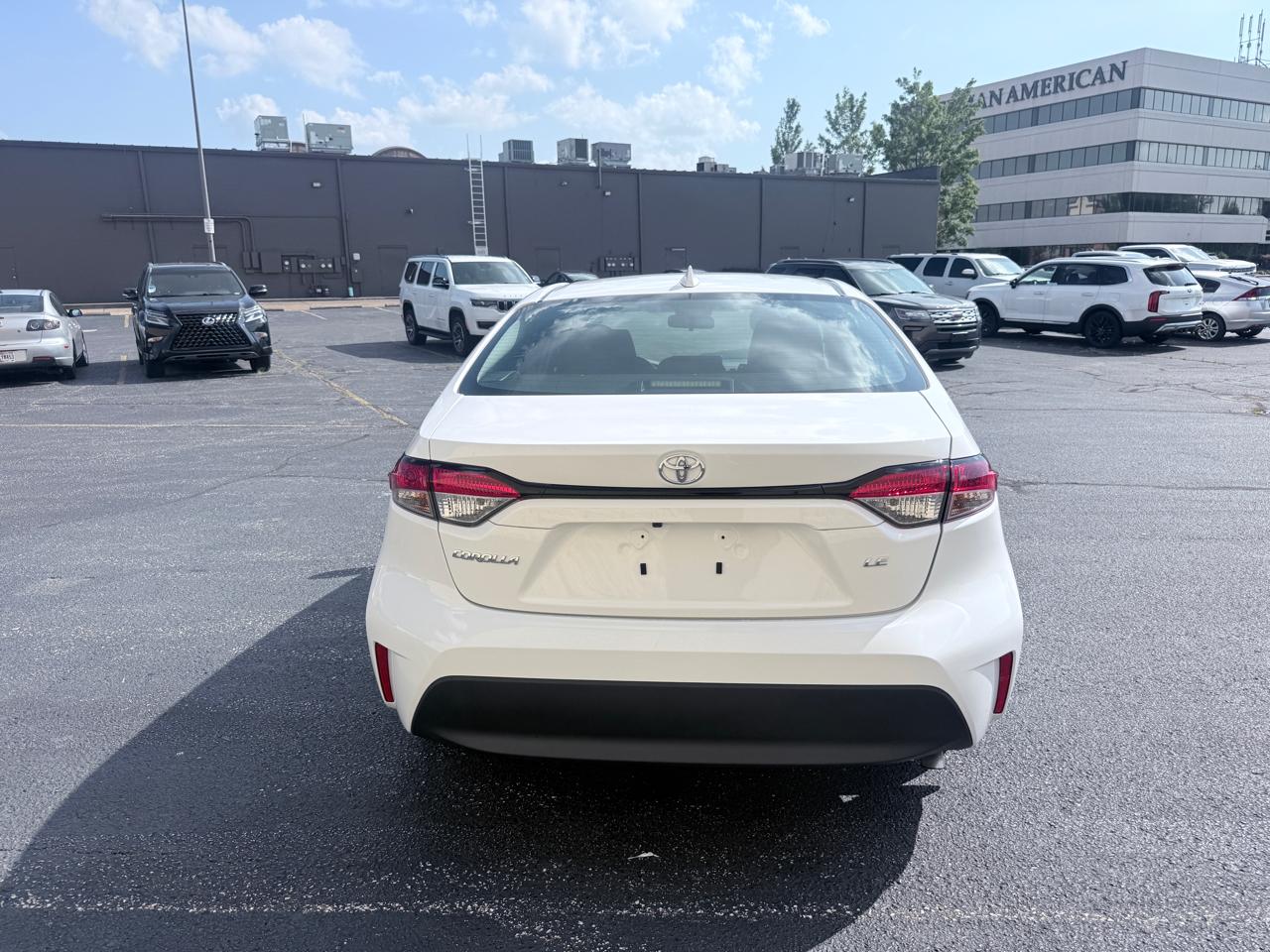 Toyota Corolla LE 2024