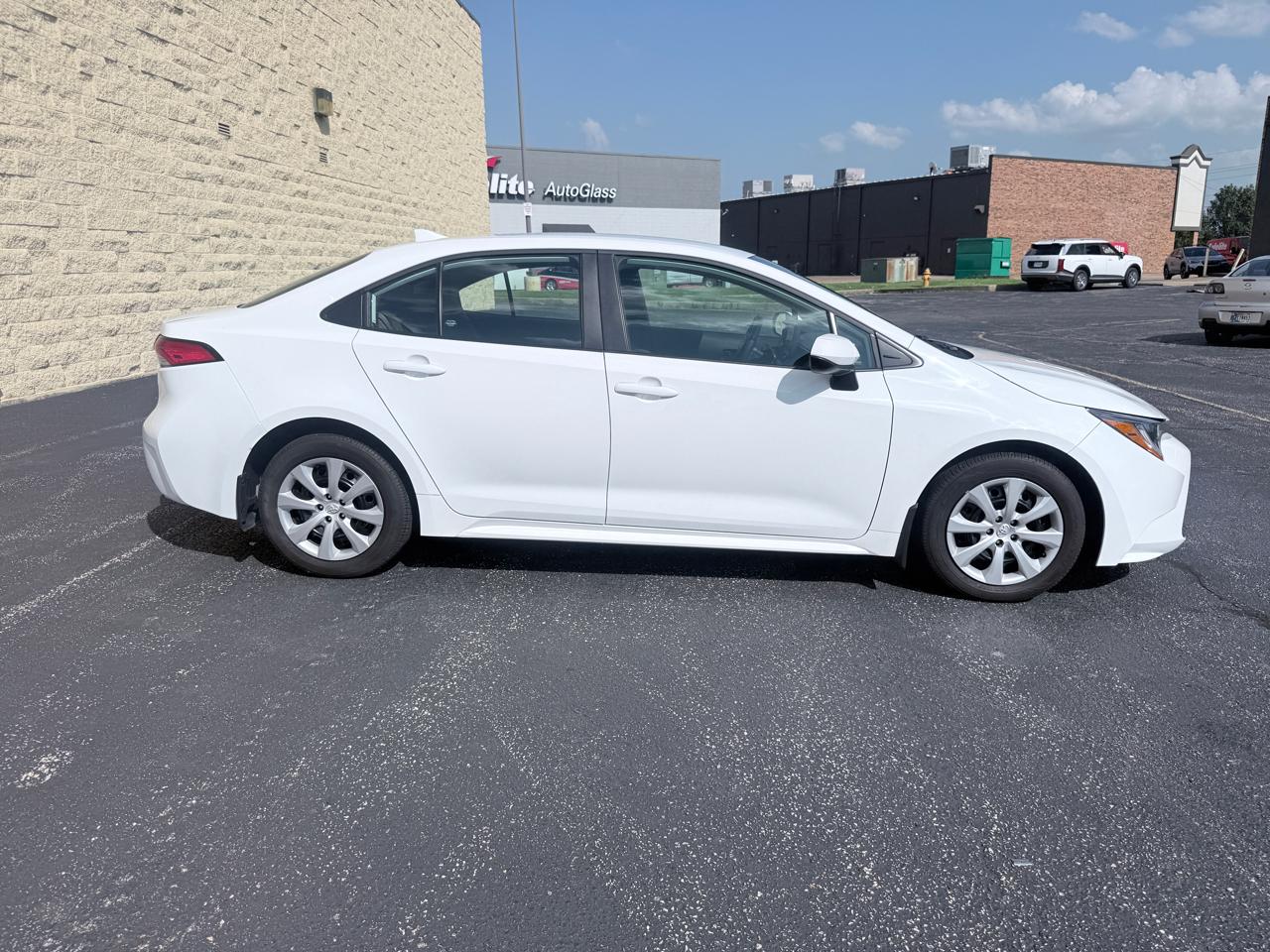 Toyota Corolla LE 2024