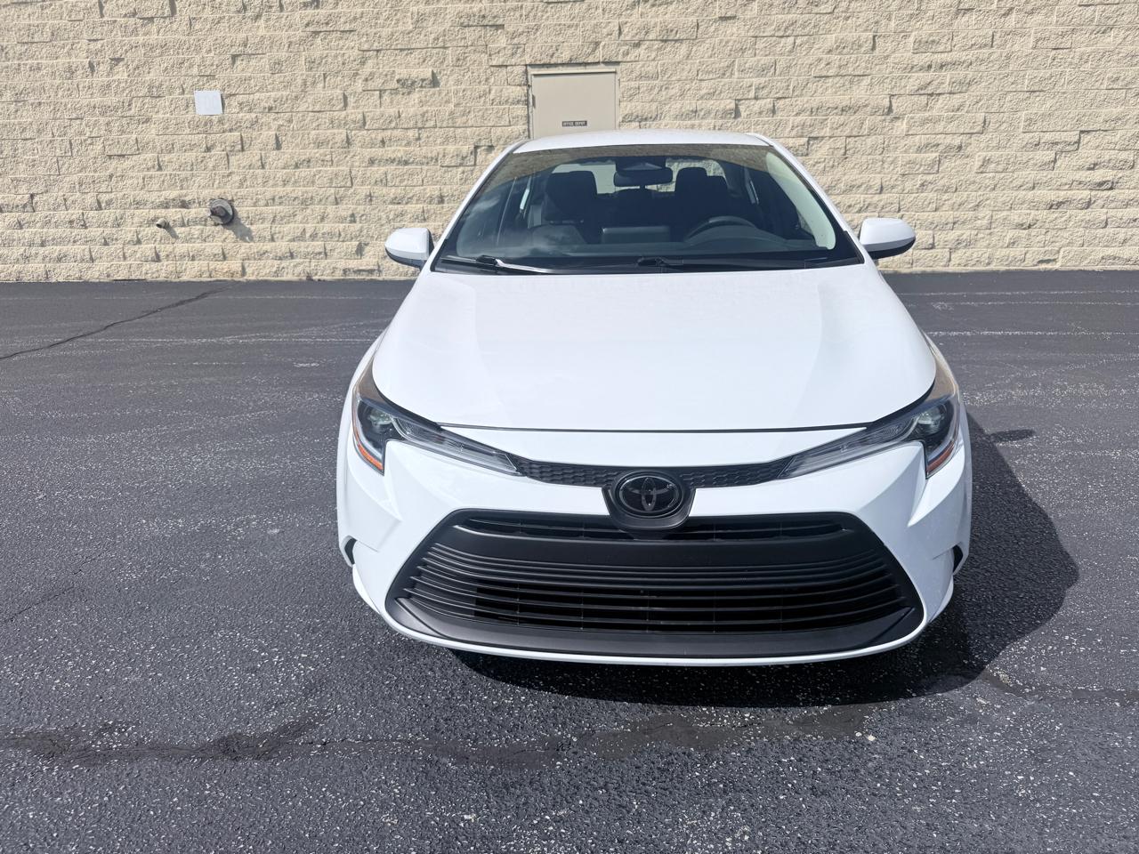 Toyota Corolla LE 2024
