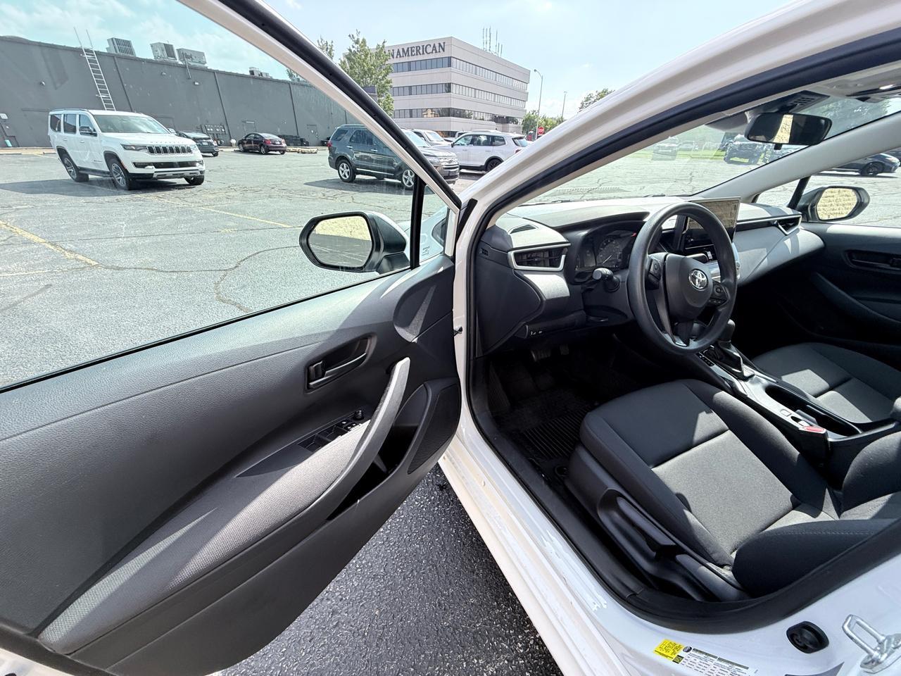 Toyota Corolla LE 2024