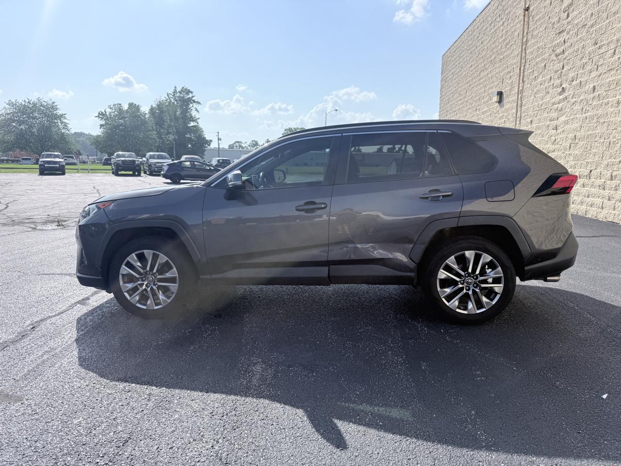 Toyota RAV4 XLE Premium 2019