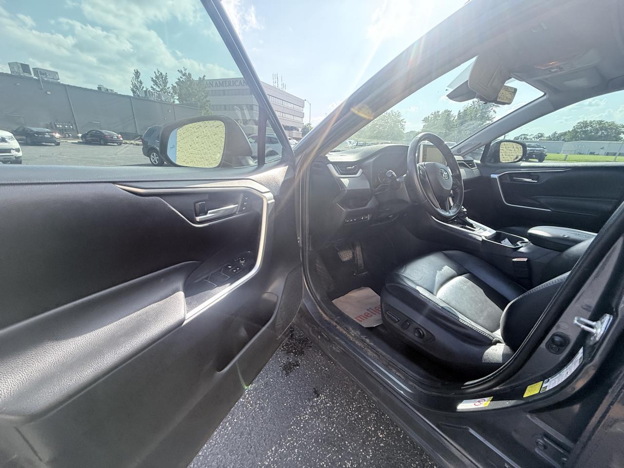 Toyota RAV4 XLE Premium 2019