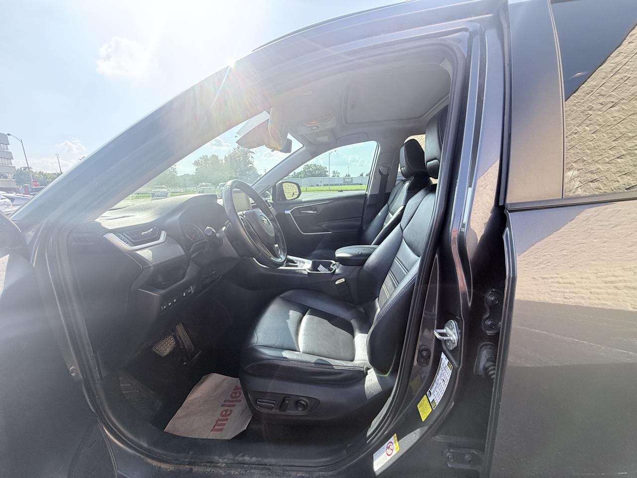 Toyota RAV4 XLE Premium 2019