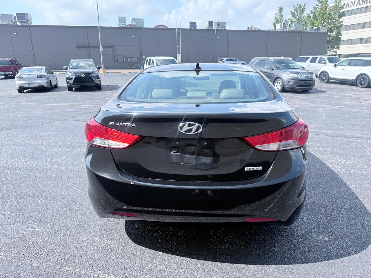 Hyundai Elantra Limited 2013