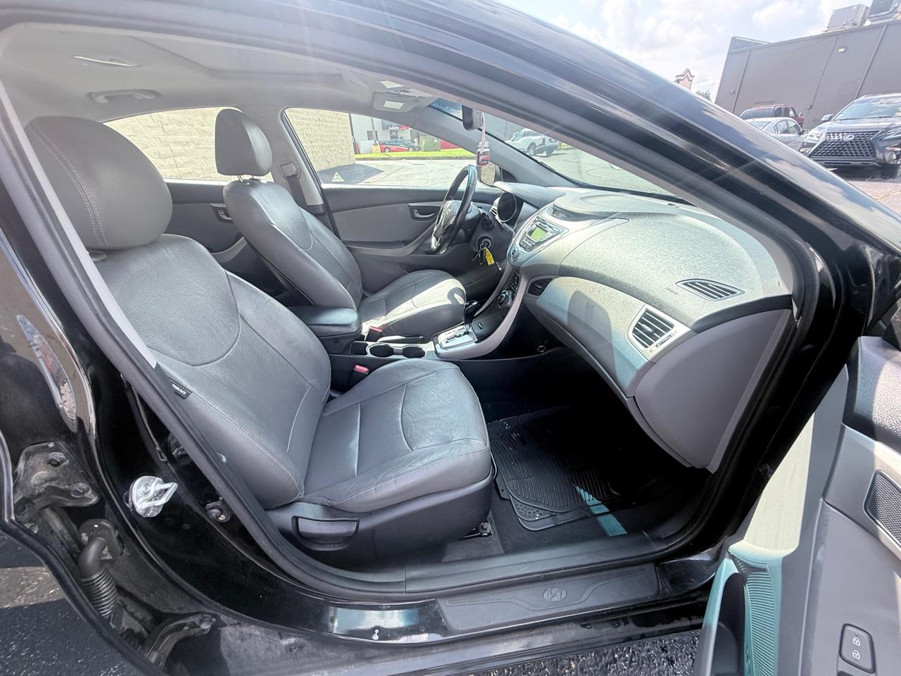 Hyundai Elantra Limited 2013