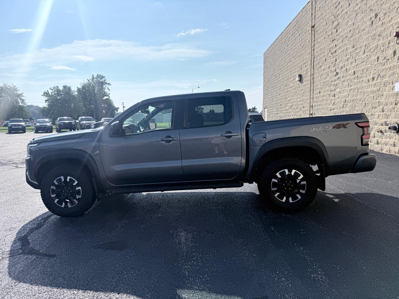 Nissan Frontier S Crew Cab 4WD 2023