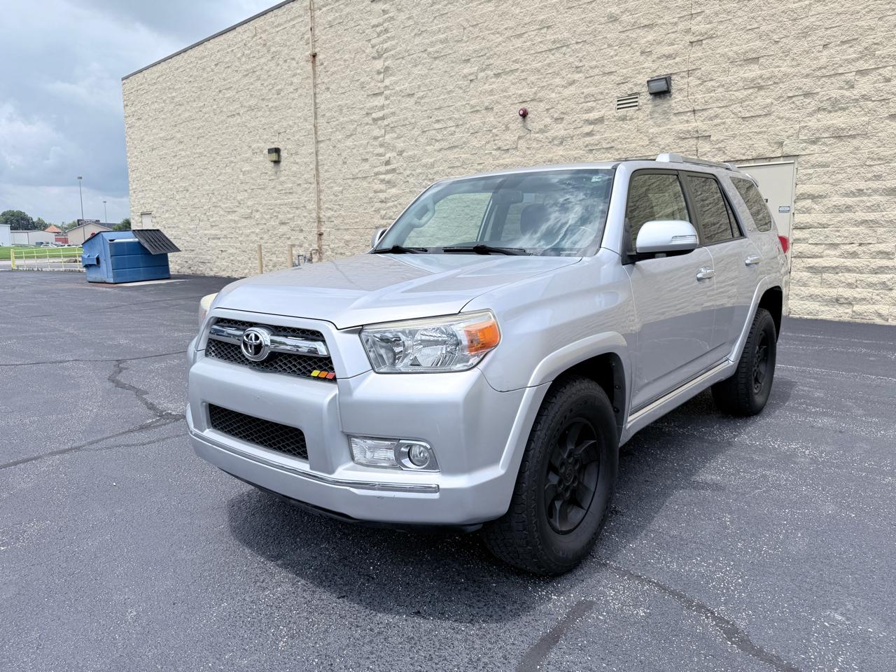 Toyota 4Runner SR5 4WD 2013