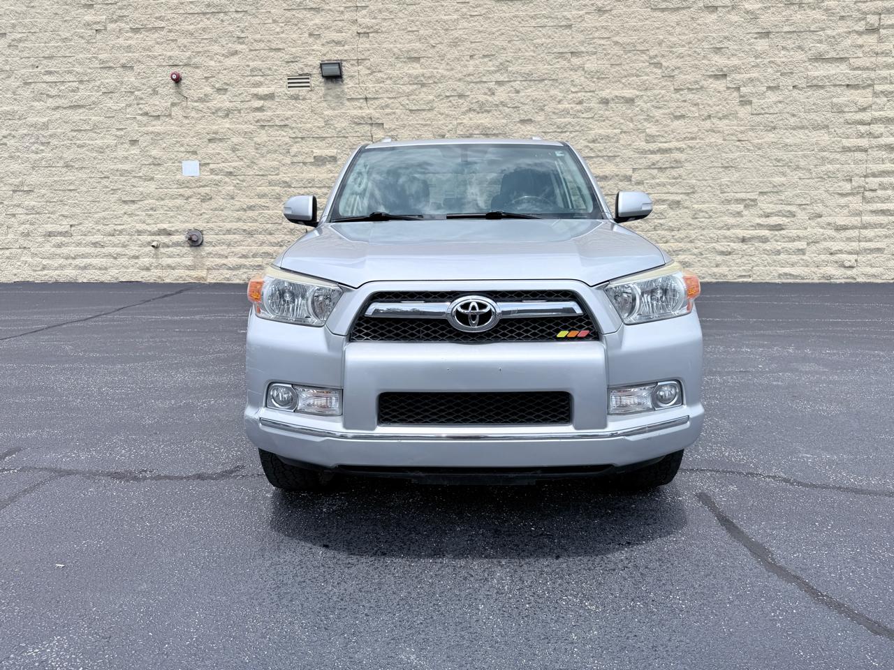Toyota 4Runner SR5 4WD 2013